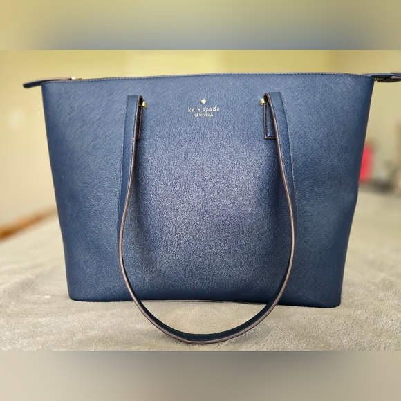 Gorgeous Kate Spade Tote Purse, Navy Blue - Picture 15 of 15